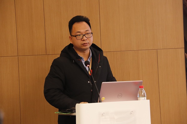 9、BIM中心副主任曾良作《BIM技術(shù)發(fā)展專題報(bào)告》.JPG